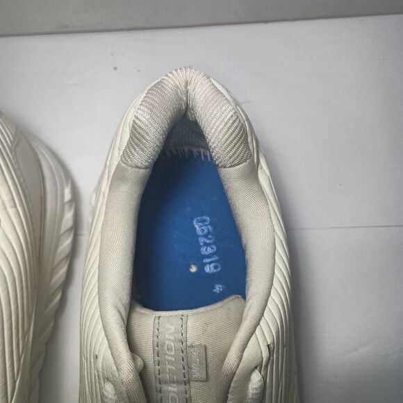 Brooks Addiction Walker 2 Shoes Mens Size 12 White Walking Sneakers 1103181D142 main image 5